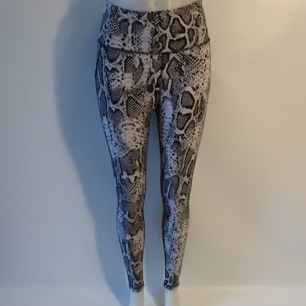Womens Human Performance Engineering Blk, Gray Snake Print Activewear Leggings M